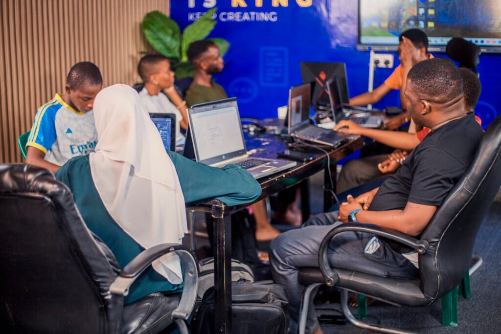 Faida 5 Za Content Marketing Zinazoweza Kubadilisha Biashara Yako